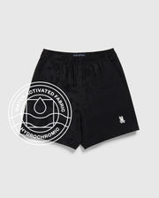 The Psycho Bunny Kids Parker Hydrochromic Swim Trunk (B0W646C200) features a drawstring waist, small white bunny logo, and quick-dry fabric that reveals a unique hydrochromatic pattern when wet.