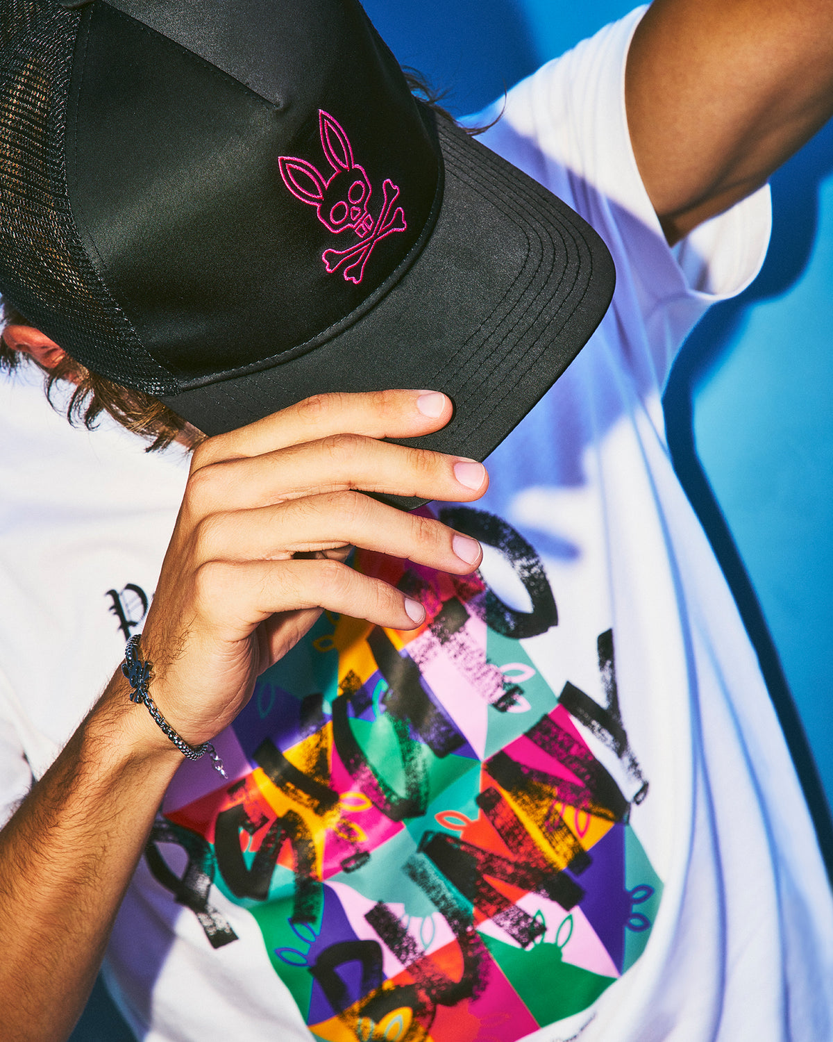 MENS VALE GRAPHIC TEE - MT0200344