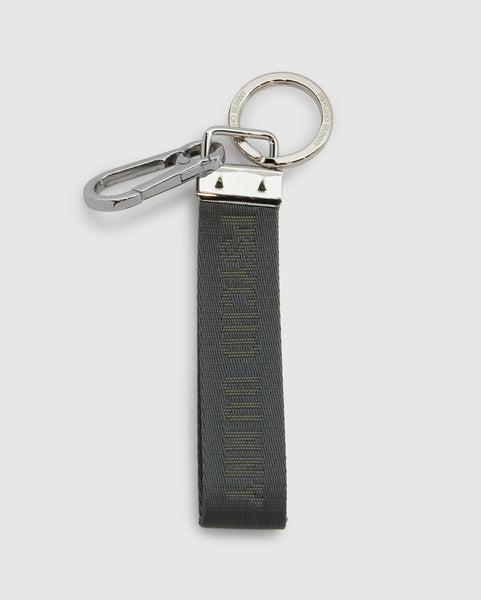 【OPEN YY】SHAGGY LOVE KEYCHAIN, BLACK OPEN YY