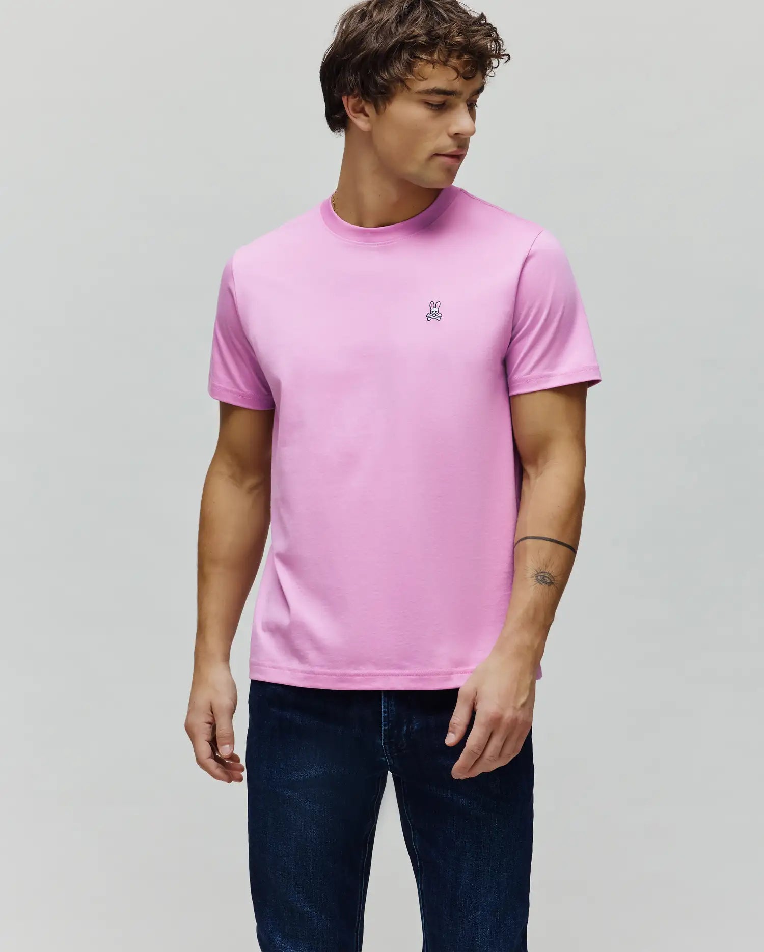 MENS CLASSIC CREW NECK TEE - B6U014F200