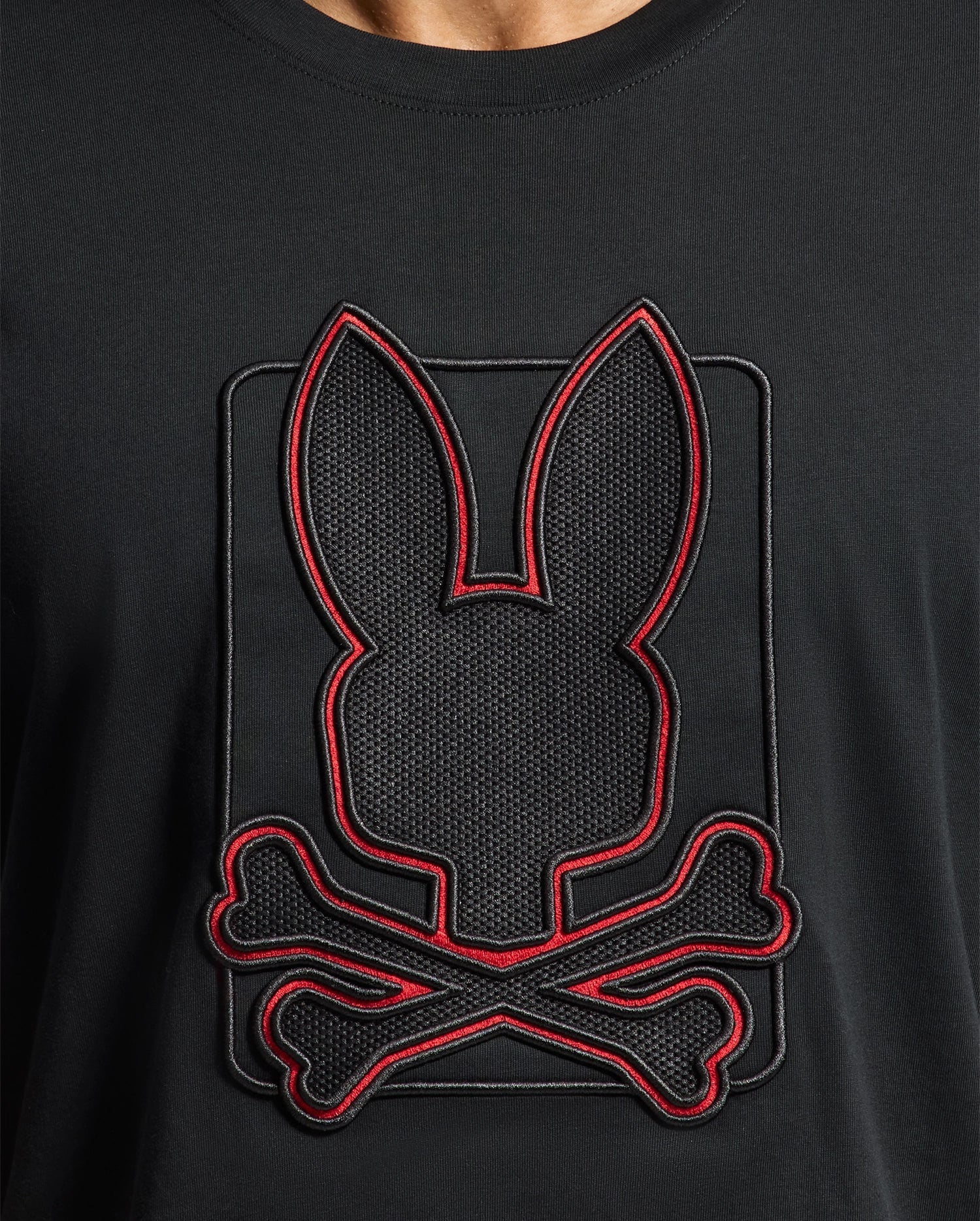 MENS PIERCE EMBROIDERED GRAPHIC TEE - B6U115E200 – Psycho