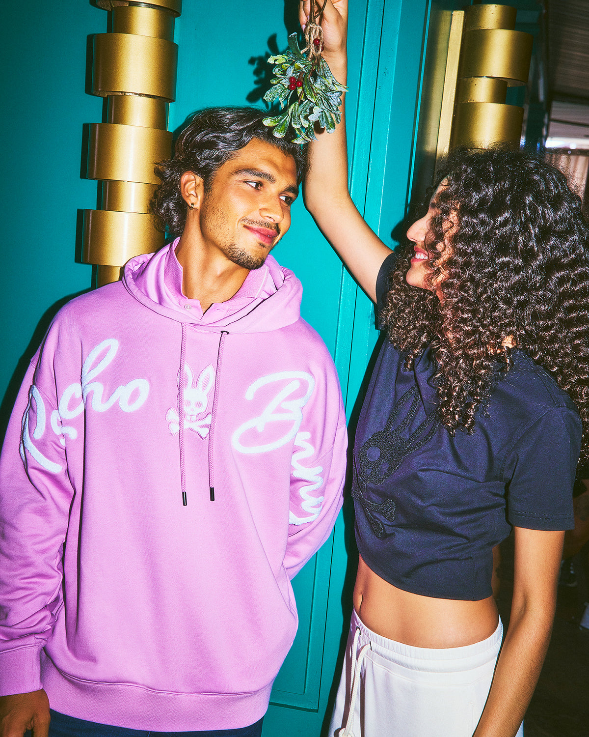 KANGOUROU BRODÉ EN CHENILLE TATE 