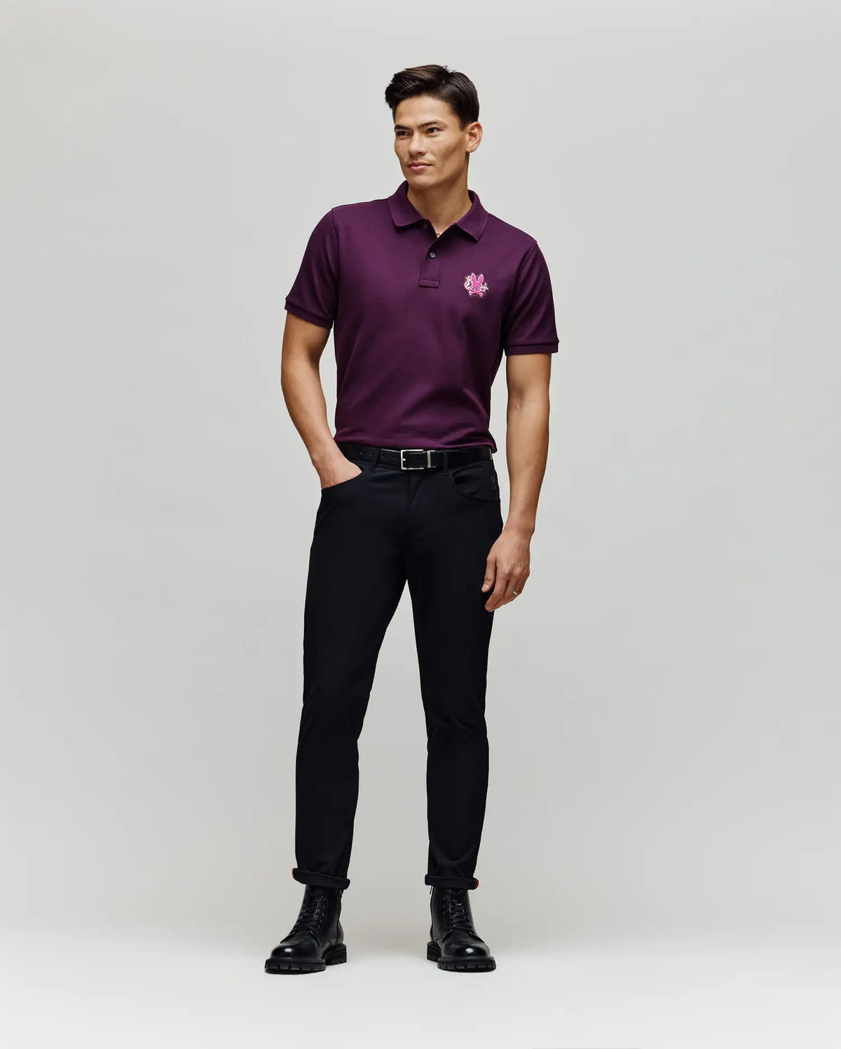  POLO PIQUÉ AUGUSTE AVEC ÉCUSSON FLORAL 