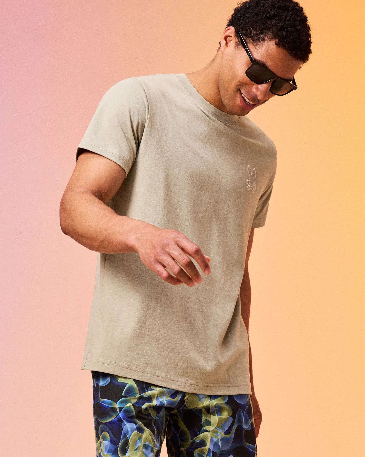 MENS PEARLAND BACK GRAPHIC TEE - B6U632C200 – Psycho Bunny